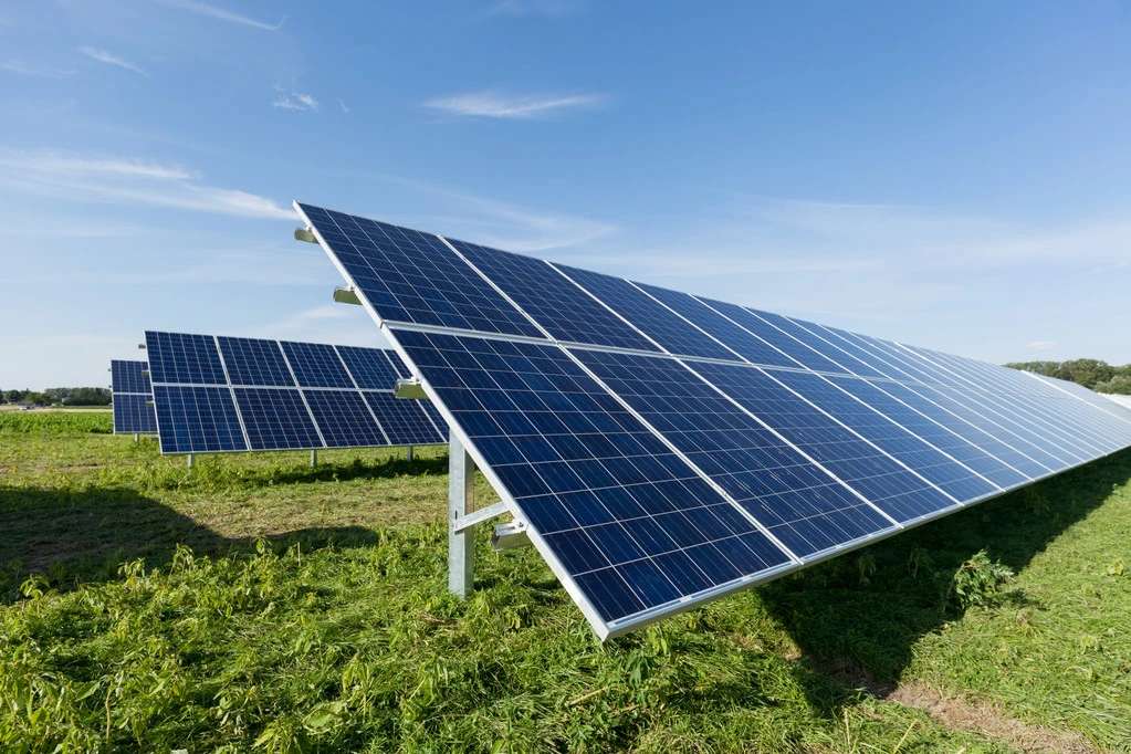 Waaree Energies Secures Massive Solar PV Module Supply Contract from ACCIONA Energ?a