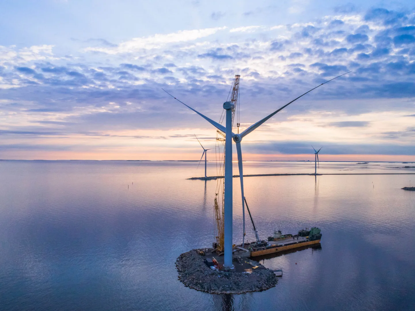 Aurora Offshore Windfarm Secures Key Environmental Permit