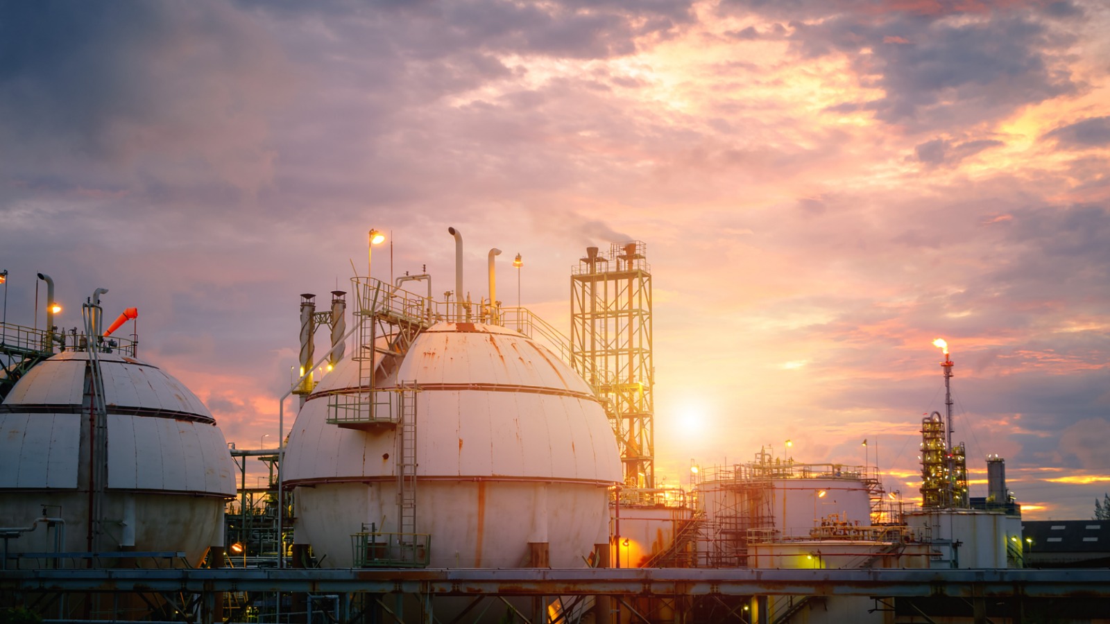ADNOC Signs Second LNG Supply Agreement for Ruwais LNG Project