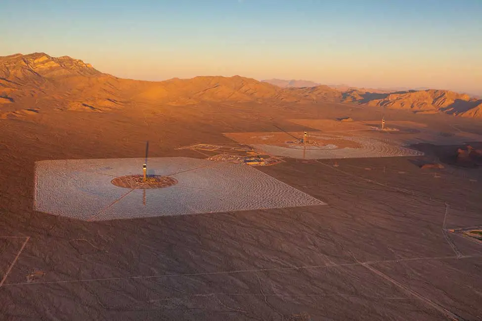 biggest solar farm in usa
